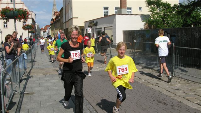 ../Images/BenefizlaufMerseburg2011 (76).jpg